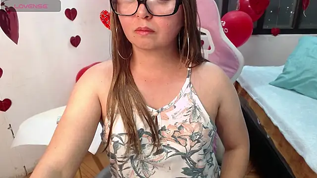 Snapshot of rose_meyer chatting on 02-17-25, 09:19 rose meyer online show from 02-17-25, 09:19