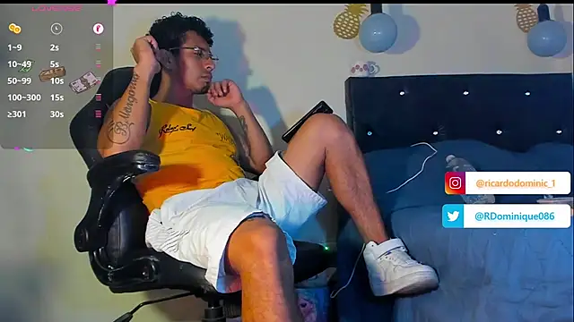 Snapshot of FuckHardlove chatting on 01-15-25, 01:56 FuckHardlove online show from 01-15-25, 01:56