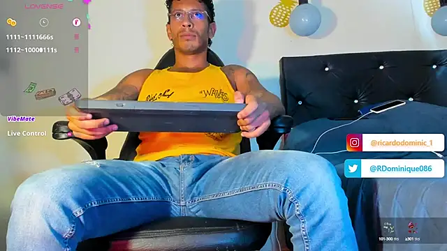 Snapshot of FuckHardlove chatting on 02-01-25, 07:44 FuckHardlove online show from 02-01-25, 07:44