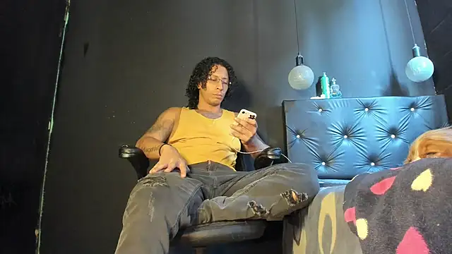 Snapshot of FuckHardlove chatting on 06-14-26, 06:54 FuckHardlove online show from 06-14-26, 06:54