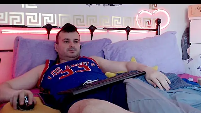 Snapshot of erotico69xxx chatting on 10-04-25, 10:35 erotico69xxx online show from 10-04-25, 10:35