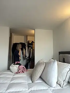 Ameellie online show from 11-02-25, 03:58