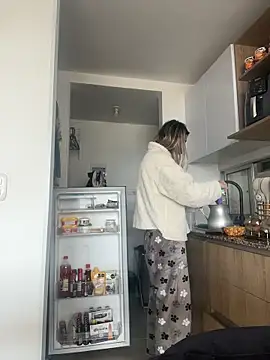 Ameellie online show from 03-11-26, 04:24