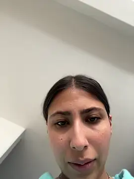 Ameellie online show from 04-28-26, 03:06