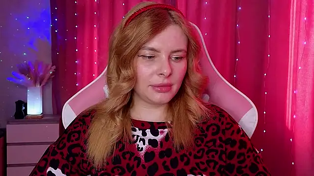 Snapshot of Day-off chatting on 10-14-25, 05:19 Day-off online show from 10-14-25, 05:19