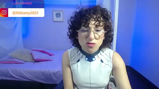 Snapshot of little__amy_ chatting on 12-29-24, 01:56 little  amy  online show from 12-29-24, 01:56
