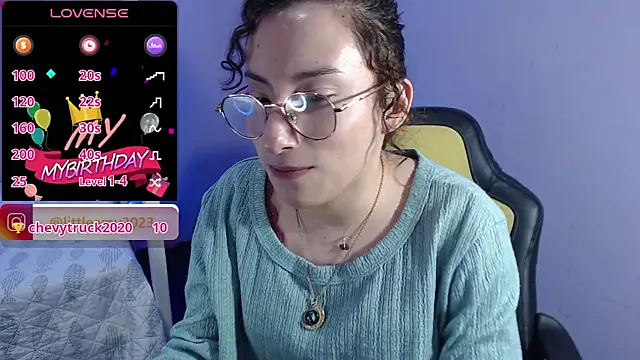 Snapshot of little__amy_ chatting on 02-02-25, 11:53 little  amy  online show from 02-02-25, 11:53