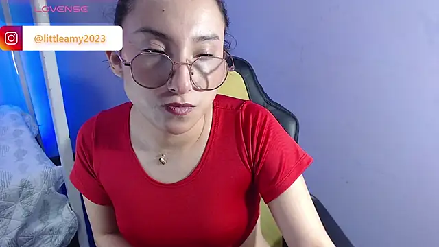 Snapshot of little__amy_ chatting on 02-07-25, 07:38 little  amy  online show from 02-07-25, 07:38