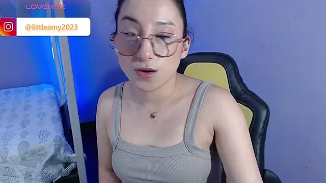 Snapshot of little__amy_ chatting on 02-09-25, 01:22 little  amy  online show from 02-09-25, 01:22