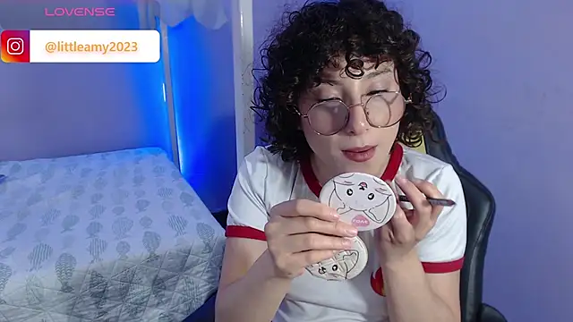 Snapshot of little__amy_ chatting on 02-15-25, 10:52 little  amy  online show from 02-15-25, 10:52