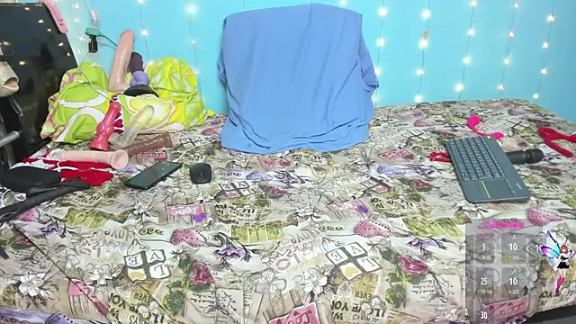 Snapshot of natacha_wolf chatting on 03-22-25, 08:40 natacha wolf online show from 03-22-25, 08:40