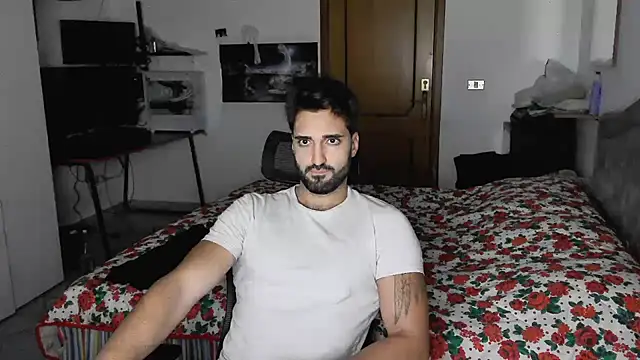 Snapshot of Alexox02 chatting on 11-24-25, 06:51 Alexox02 online show from 11-24-25, 06:51