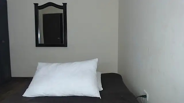 Snapshot of celeste_2023 chatting on 01-03-25, 03:27 celeste 2023 online show from 01-03-25, 03:27