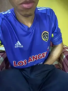 Snapshot of MoiseXxx_777 chatting on 12-13-24, 09:57 MoiseXxx 777 online show from 12-13-24, 09:57