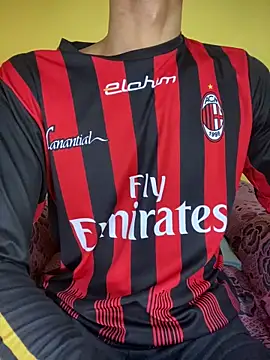 Snapshot of MoiseXxx_777 chatting on 03-16-25, 10:22 MoiseXxx 777 online show from 03-16-25, 10:22