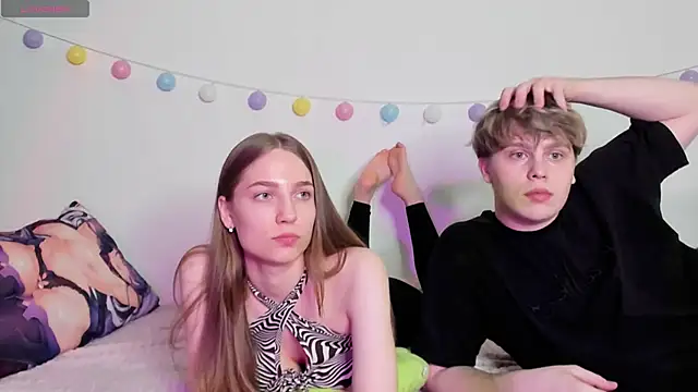 Emily and Ilumi online show from 12-27-24, 07:46