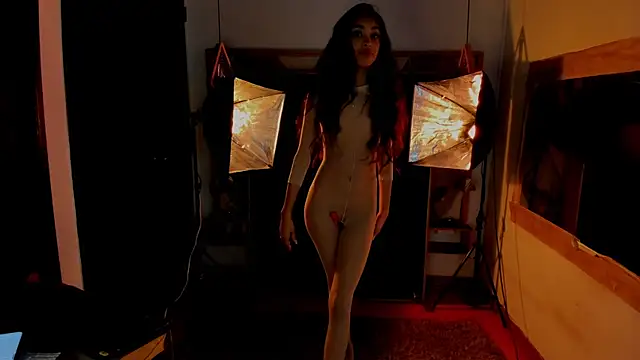 EmmaDuque online show from 12-14-25, 03:23