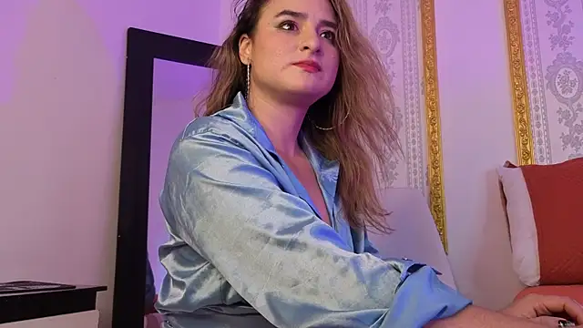 Snapshot of CandyQueenGold chatting on 11-10-25, 06:40 CandyQueenGold online show from 11-10-25, 06:40