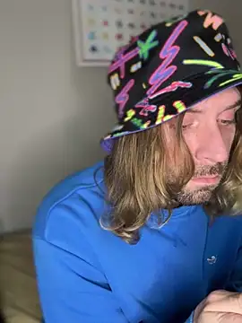 Snapshot of 4kUsh2Fashion0 chatting on 01-22-25, 05:28 4kUsh2Fashion0 online show from 01-22-25, 05:28