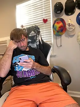 Snapshot of 4kUsh2Fashion0 chatting on 11-17-25, 02:34 4kUsh2Fashion0 online show from 11-17-25, 02:34