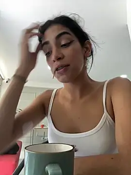 Alahia Rodriguez online show from 03-05-26, 07:21