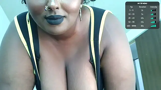 SiminFox online show from 06-21-26, 05:37