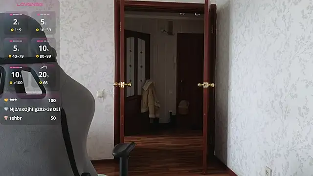 Snapshot of Nelly_Fischer chatting on 12-18-24, 10:40 Nelly Fischer online show from 12-18-24, 10:40