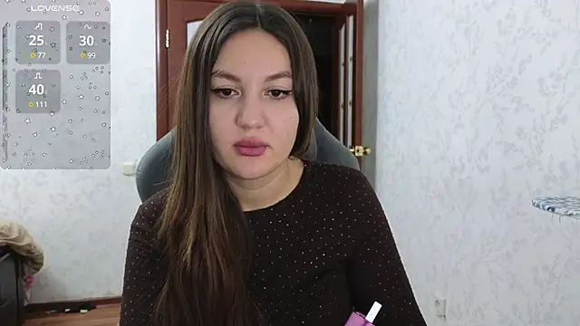 Snapshot of Nelly_Fischer chatting on 01-08-25, 09:23 Nelly Fischer online show from 01-08-25, 09:23