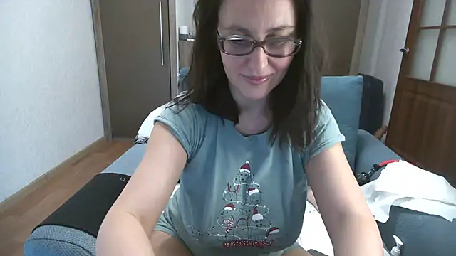 Ulyana72882 online show from 02-09-25, 04:40