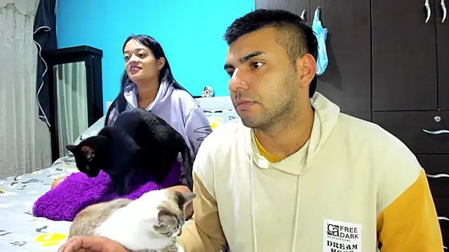 2ScarletandRyan8 online show from 11-04-25, 10:03