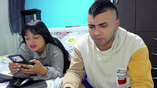 2ScarletandRyan8 online show from 11-22-25, 10:03