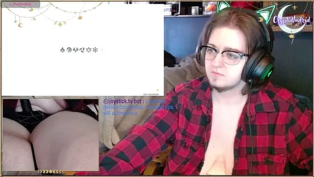 Snapshot of CryptidIndrid chatting on 02-14-25, 10:58 CryptidIndrid online show from 02-14-25, 10:58