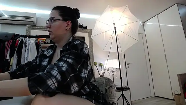 Snapshot of ILoveToFeelU chatting on 03-14-25, 12:54 ILoveToFeelU online show from 03-14-25, 12:54