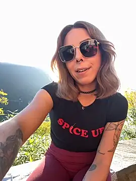 Snapshot of Mia_Railey chatting on 11-04-25, 02:27 Mia Railey online show from 11-04-25, 02:27