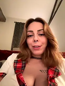 Snapshot of Mia_Railey chatting on 11-19-25, 09:37 Mia Railey online show from 11-19-25, 09:37