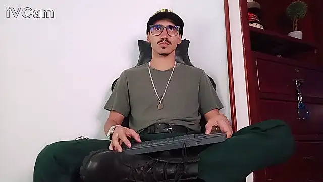 HomeAloneK online show from 11-23-25, 07:24