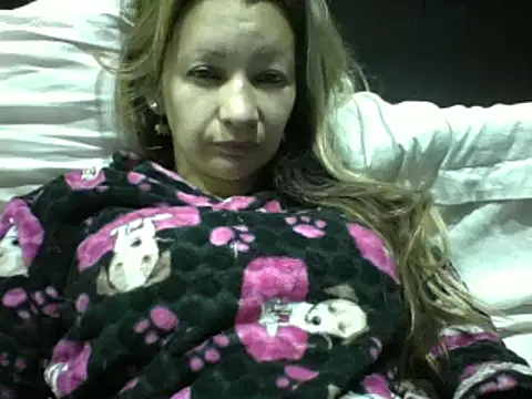 Snapshot of Paulita_x3 chatting on 01-09-26, 11:02 Paulita x3 online show from 01-09-26, 11:02