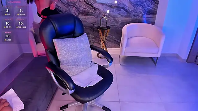 Snapshot of SofiaReyes1 chatting on 02-09-25, 11:14 SofiaReyes1 online show from 02-09-25, 11:14