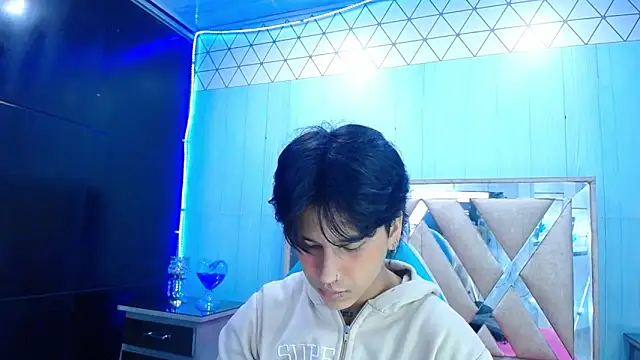 alex 477 online show from 11-10-25, 11:42