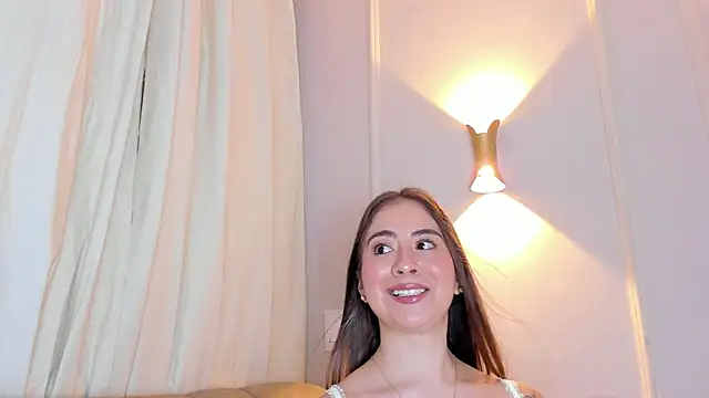 Snapshot of Lia_walton chatting on 11-05-25, 10:43 Lia walton online show from 11-05-25, 10:43