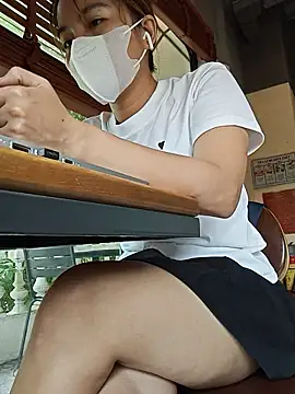Snapshot of Michiko1 chatting on 05-28-26, 04:21 Michiko1 online show from 05-28-26, 04:21