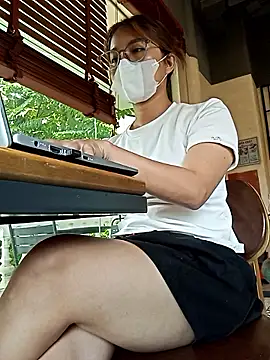 Snapshot of Michiko1 chatting on 06-01-26, 05:31 Michiko1 online show from 06-01-26, 05:31