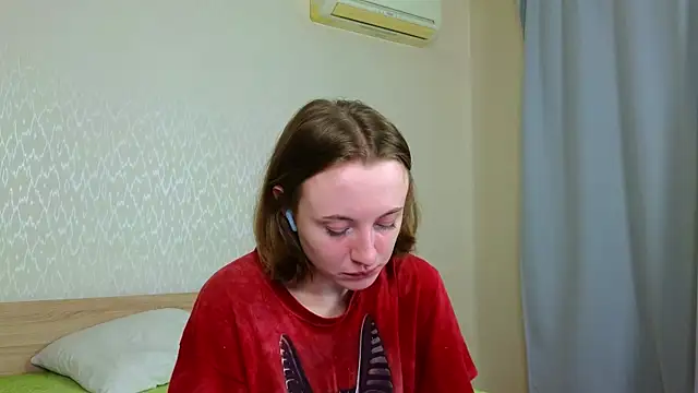 Cowell Adelina online show from 04-27-26, 09:29