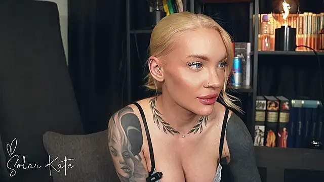 Snapshot of solarkate chatting on 09-30-25, 03:17 solarkate online show from 09-30-25, 03:17