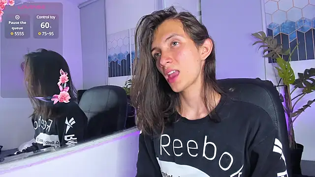 Feniix   online show from 01-31-25, 03:41