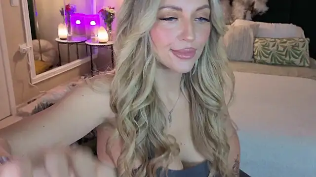 Snapshot of JoanneGG chatting on 02-01-26, 08:02 JoanneGG online show from 02-01-26, 08:02