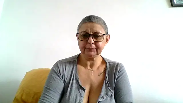 roseblak42 online show from 11-20-25, 09:09