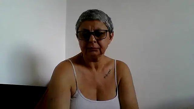 roseblak42 online show from 07-24-26, 02:26