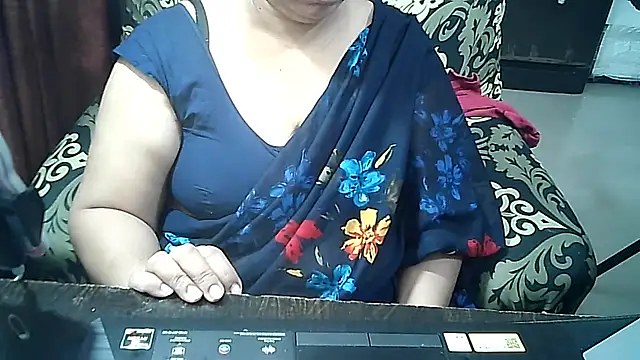 Snapshot of Punambhabisexy chatting on 11-20-25, 05:18 Punambhabisexy online show from 11-20-25, 05:18