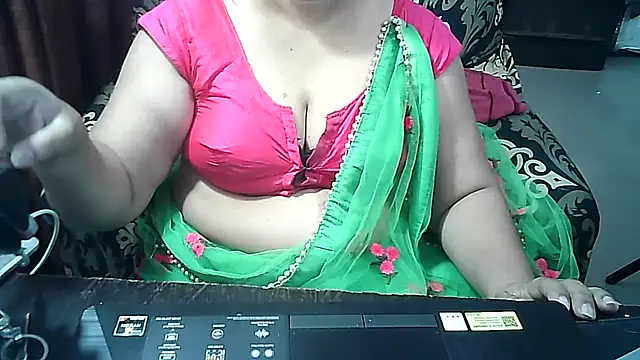 Snapshot of Punambhabisexy chatting on 12-02-25, 10:53 Punambhabisexy online show from 12-02-25, 10:53